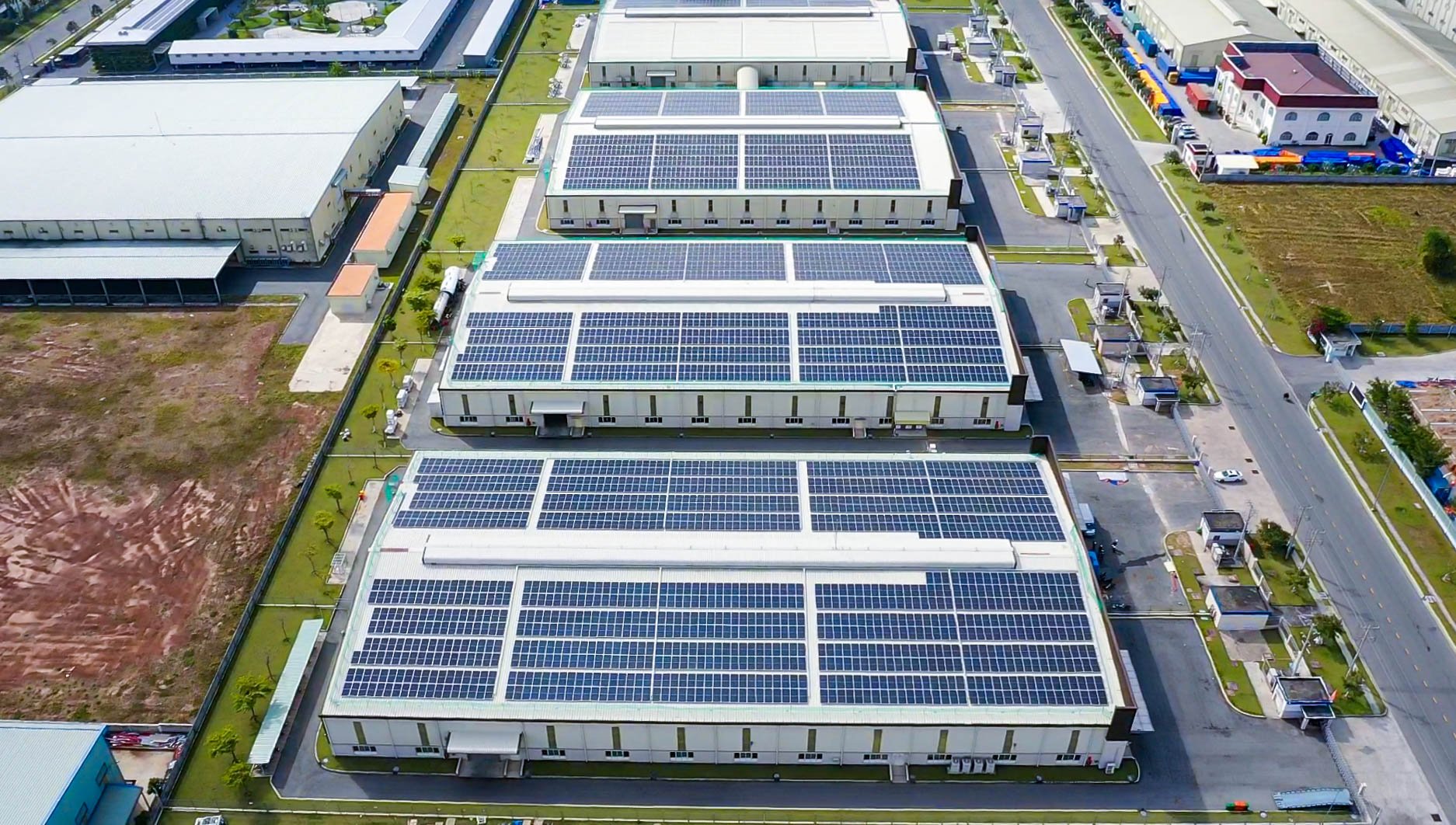 VSSES在VSIP II-A工业园区完成了一个容量约2 MWp的屋顶太阳能发电项目